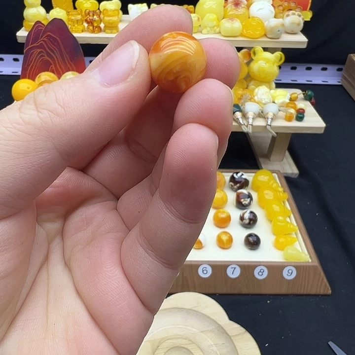 蜜蜡未镶嵌裸石配饰