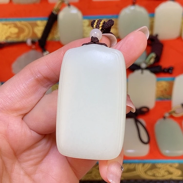 【闪购商品】颈饰未镶嵌和田玉