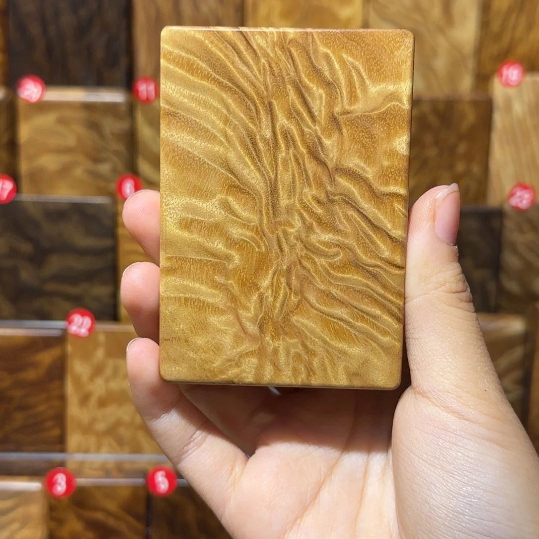 小***～金丝楠小叶桢楠无事牌