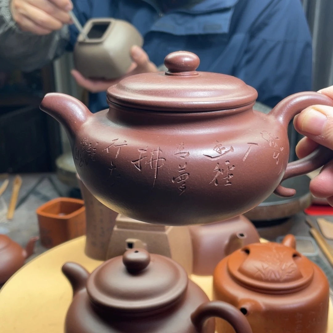 二***雄茶壶紫砂仿古，底槽青