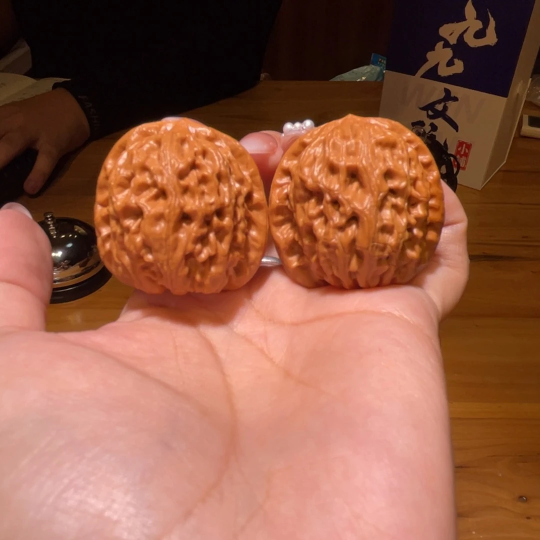 文玩核桃把件38左右龙脉