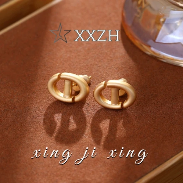 铜合金耳饰 上班通勤款简约磨砂猪鼻子轻奢时尚百搭