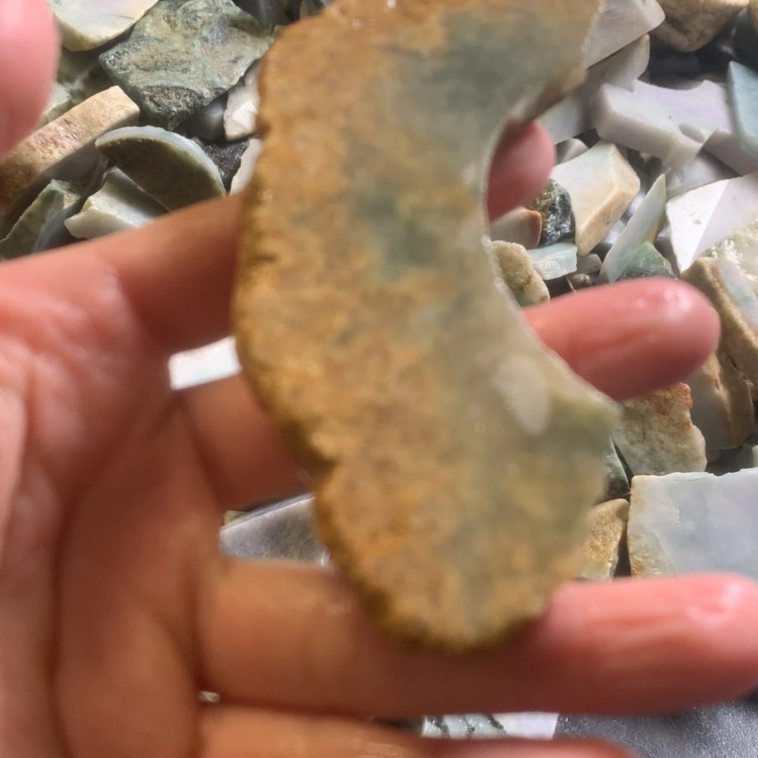 翡翠颈饰未镶嵌缅甸翡翠