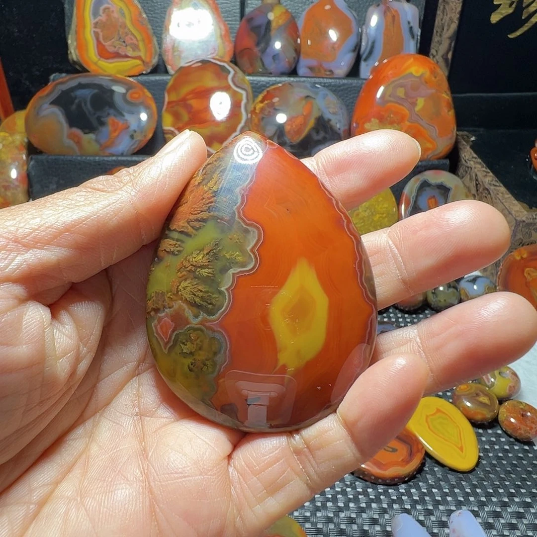 玛瑙/玉髓颈饰未镶嵌?***习