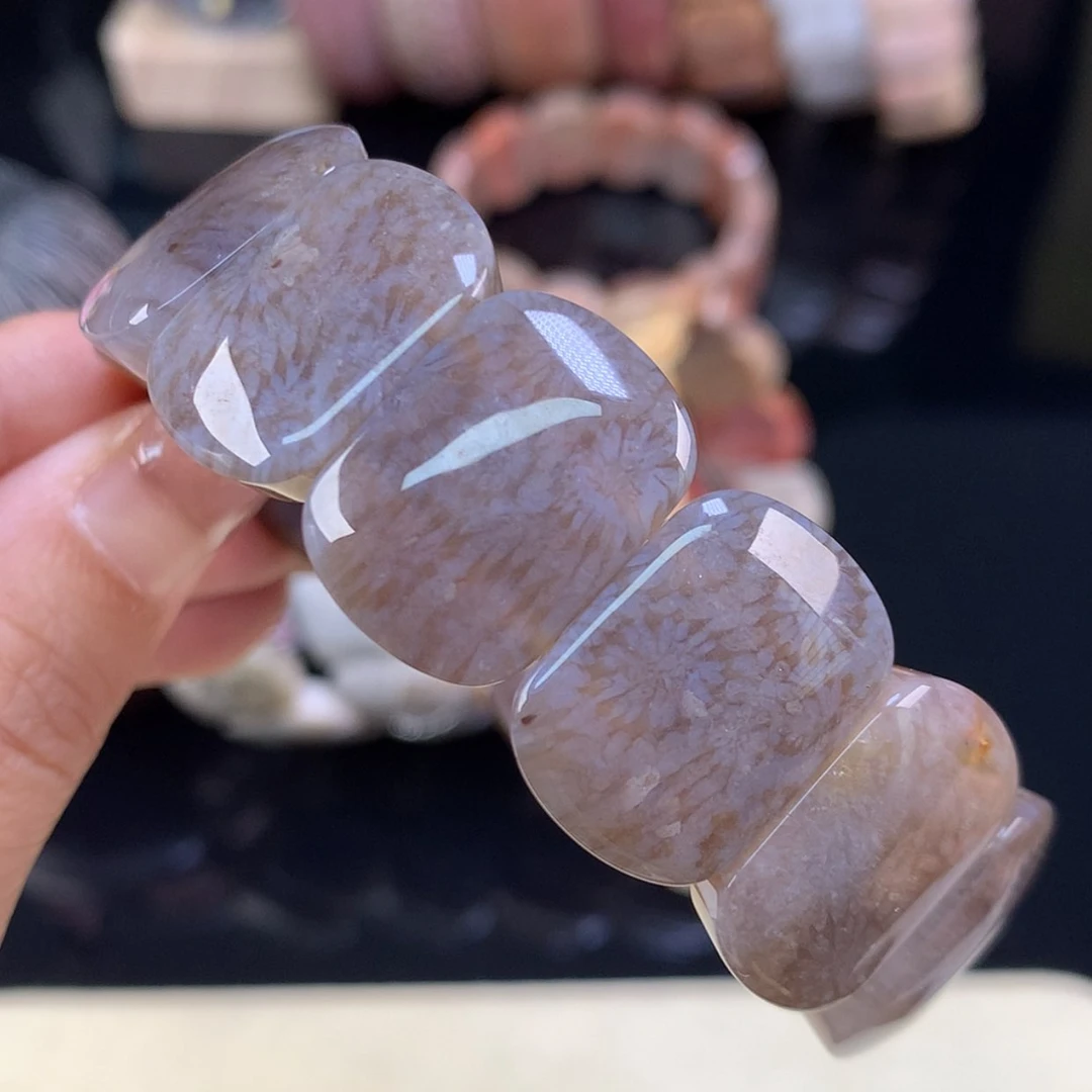 【闪购商品】颈饰未镶嵌硅化珊瑚（珊瑚玉）上新手牌粉虫33号