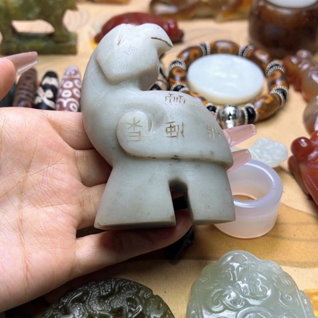 【闪购商品】蛇纹石玉颈饰未镶嵌