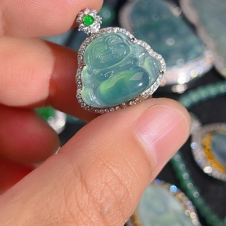 翡翠颈饰未镶嵌66777889999,