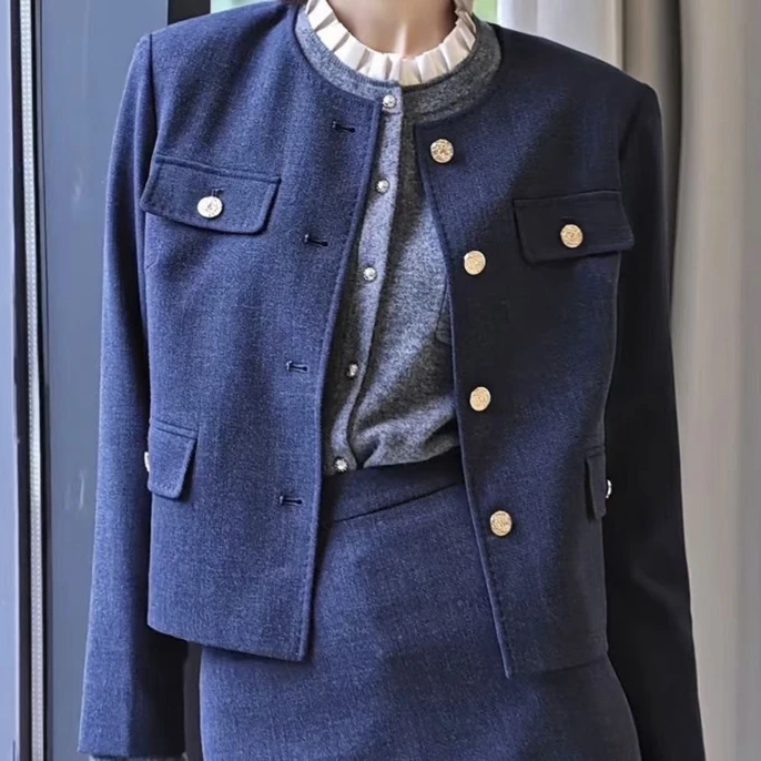 短款耐脏透气小香风女纯色短外套秋季蓝色女装秋冬