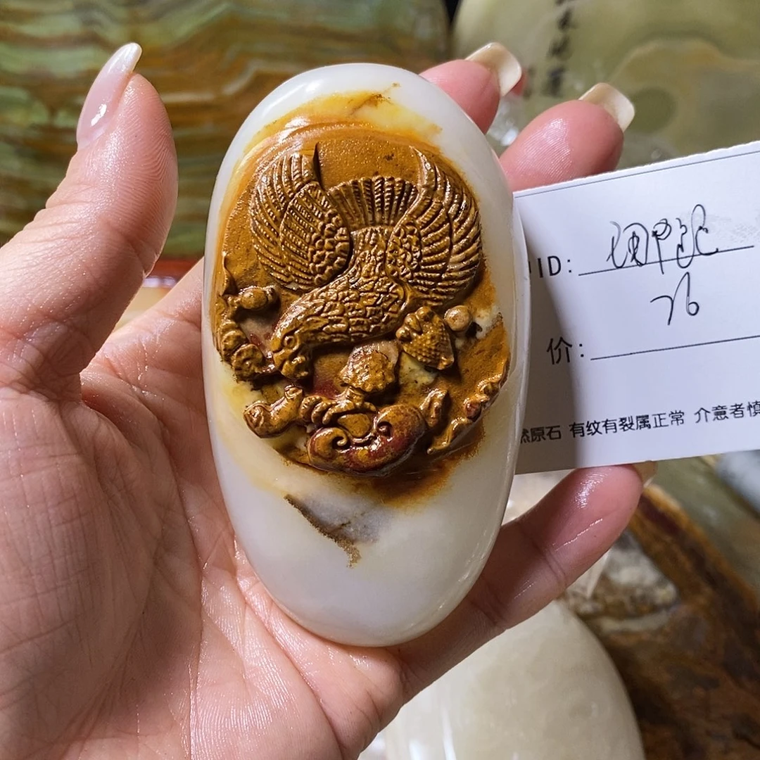 石材王*跑古青石手把件