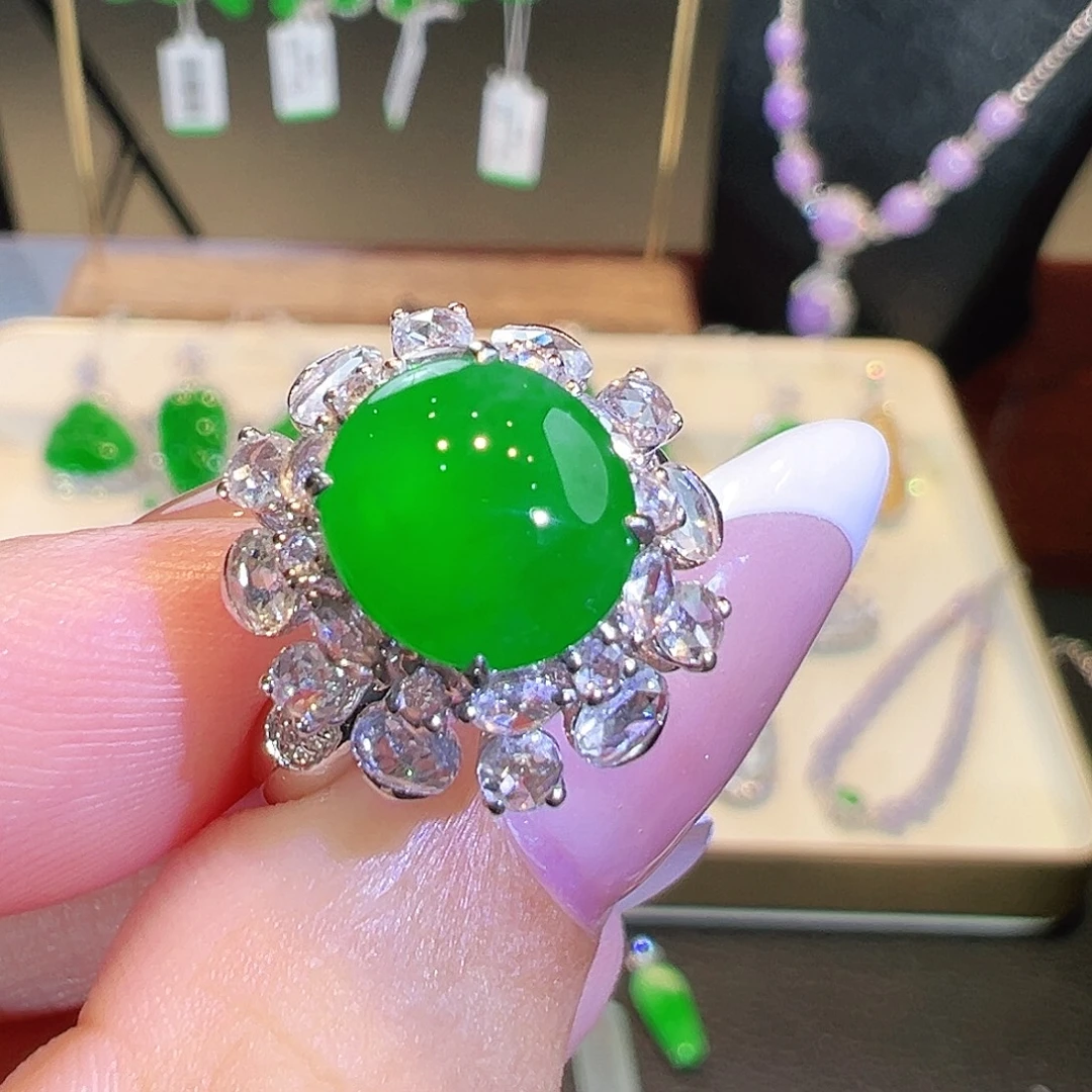 翡翠18K金镶嵌戒指翡翠