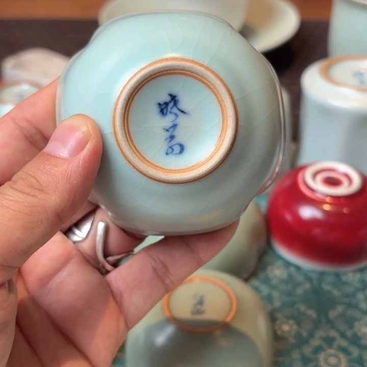 *****晓芳窑仿汝天青开片菱四方杯