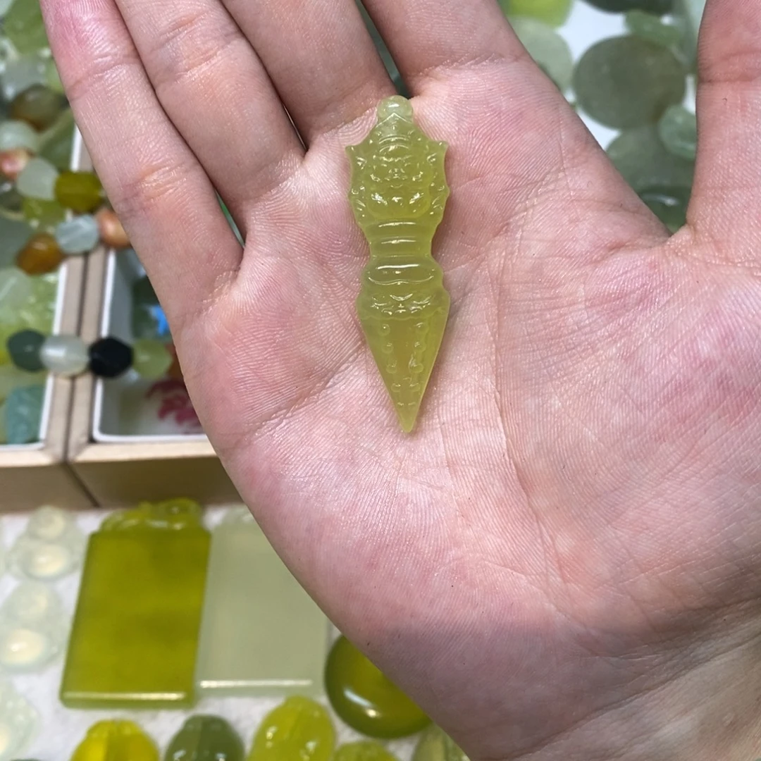 岫玉未镶嵌吊坠(不含链)