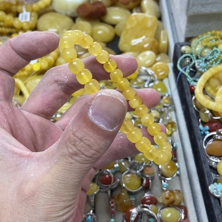 未镶嵌蜜蜡裸石多样性发货