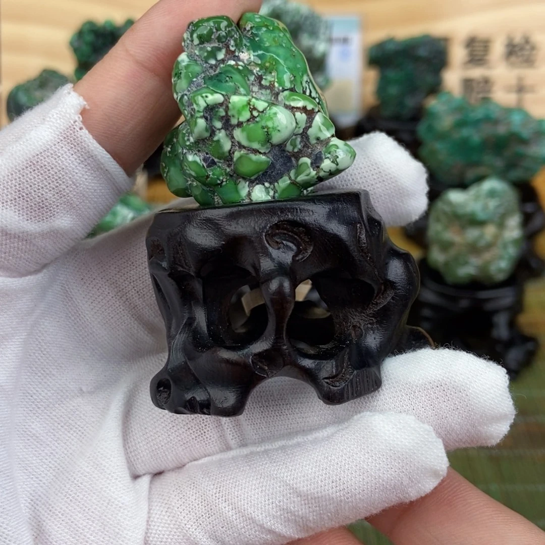 未镶嵌绿松石珠宝奇石