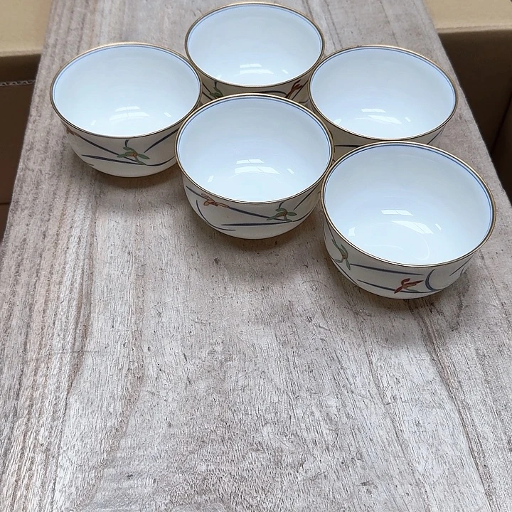 瓷片噗哈哈哈哈哈哈哈