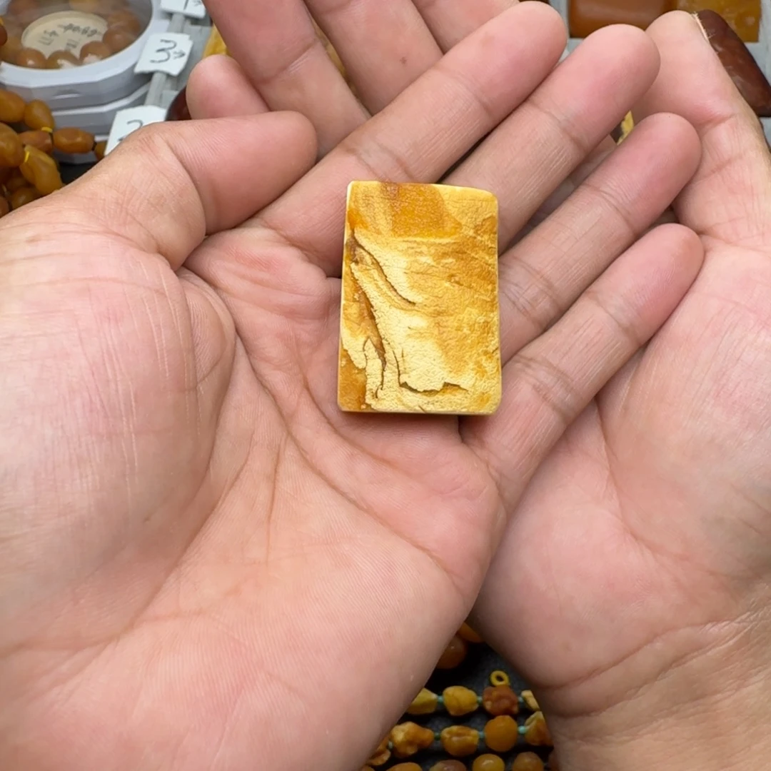 琥珀未镶嵌珠宝奇石天然蜜蜡