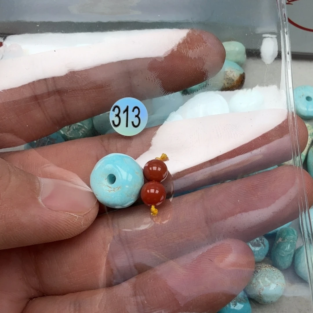 南红玛瑙未镶嵌珠宝奇石
