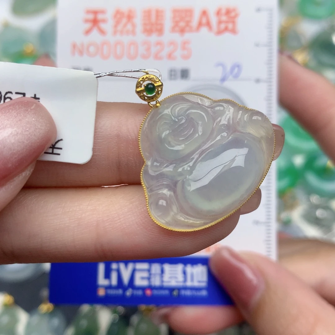 翡翠18K金镶嵌颈饰佛公