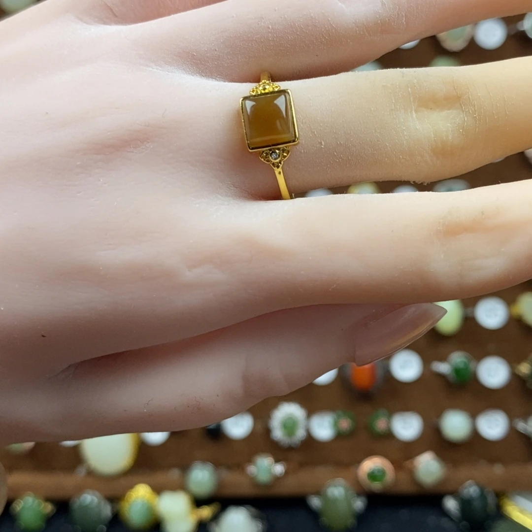 和田玉（糖玉）戒指银S925镀金镶嵌