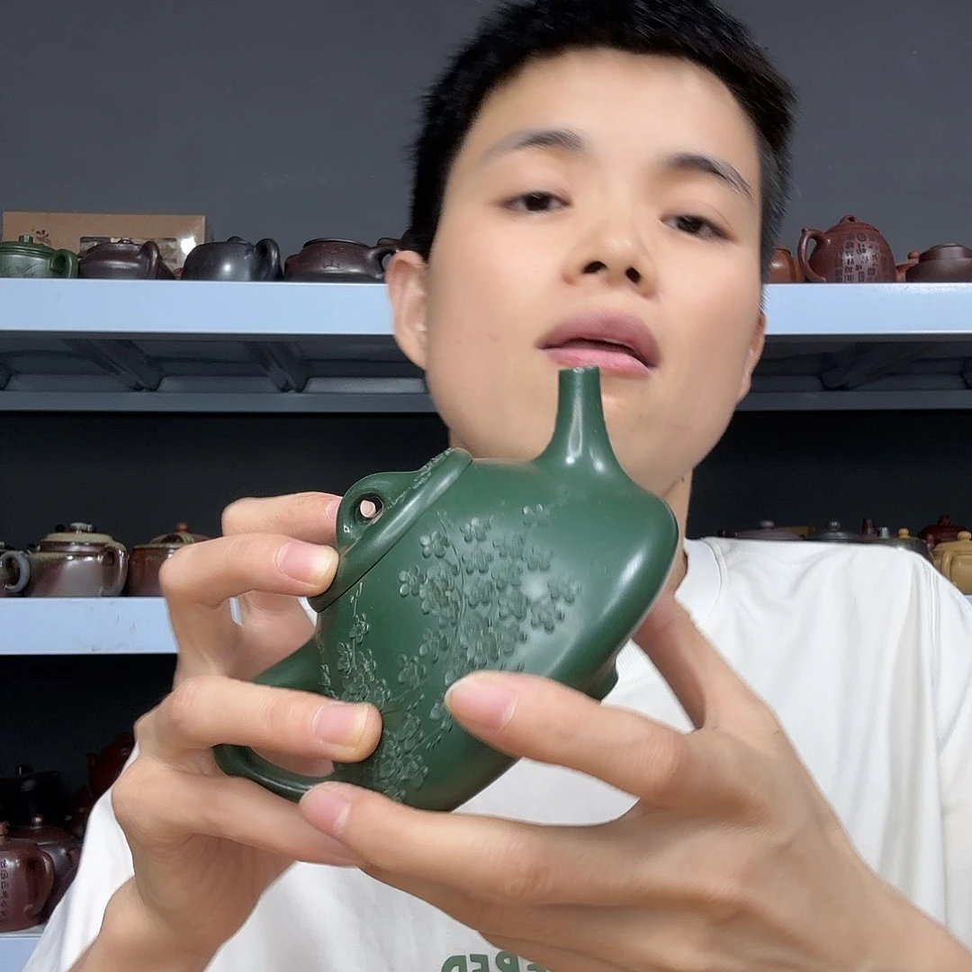 茶壶底槽青民间手艺人全手工制作