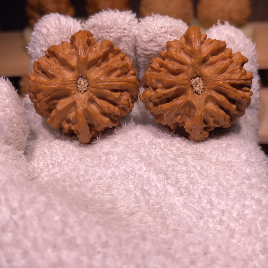 小***浩桃核吊坠44全品苹果园