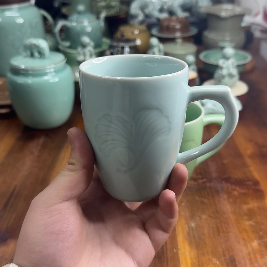 小仲龙泉青瓷微瑕54