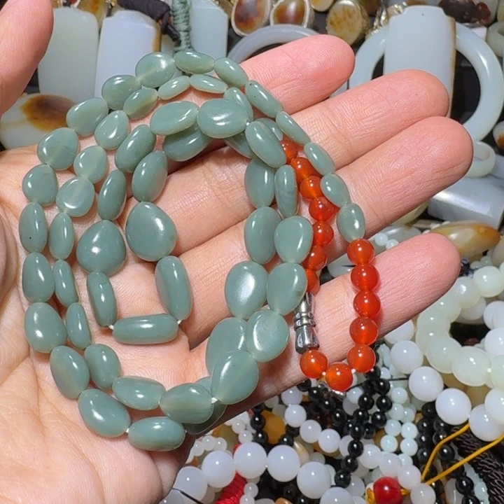 和田玉未镶嵌项链