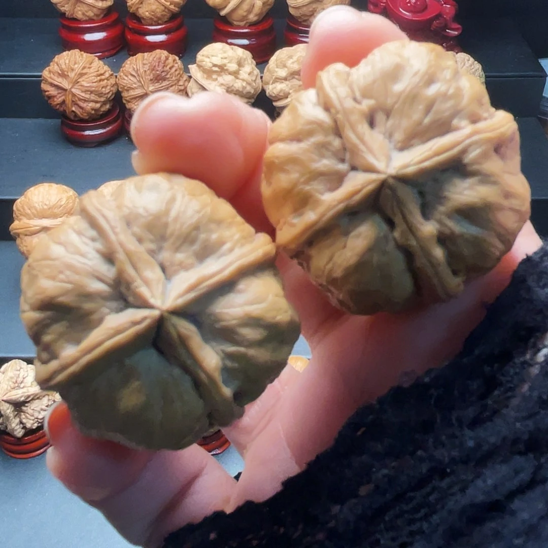 文玩核桃吊坠四棱……