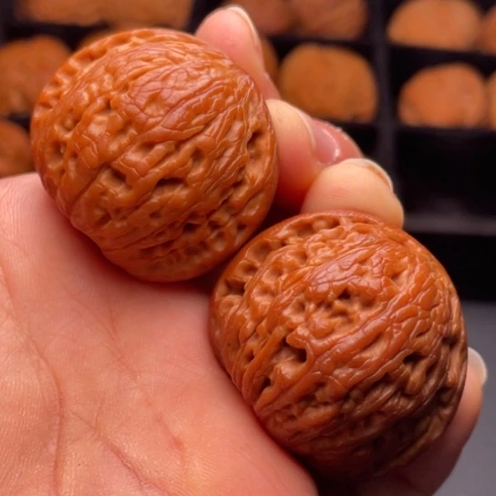 文玩核桃把件秦岭山脉核桃