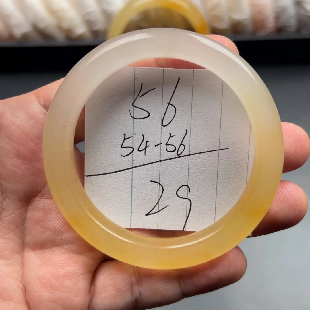 石英质玉（黄龙玉）手镯未镶嵌29