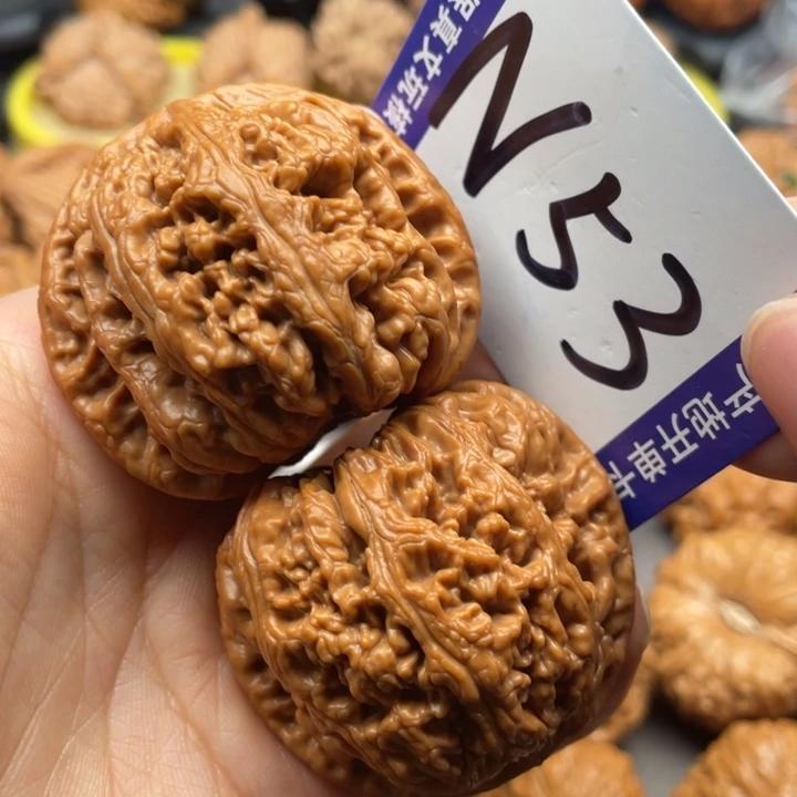 文玩核桃把件粗筋47尺