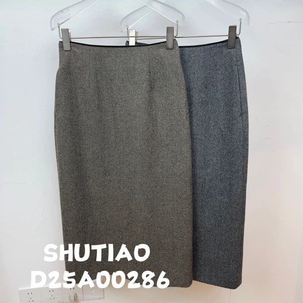 【SHUTIAO】2024秋冬：新款小众设计款裙子D25A00286