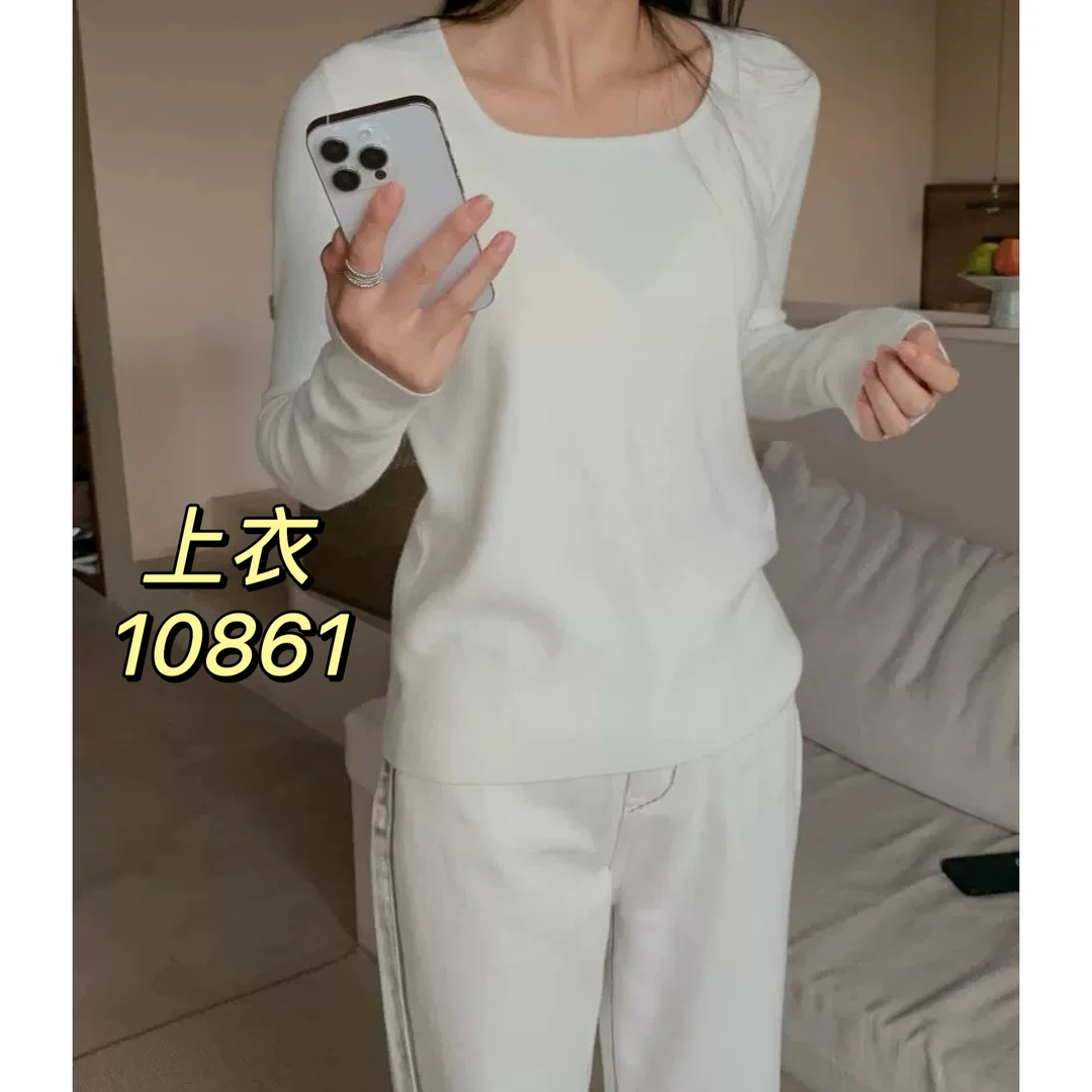 10861（部分无水洗唛，介意慎拍）SANFAN新款方领针织衫