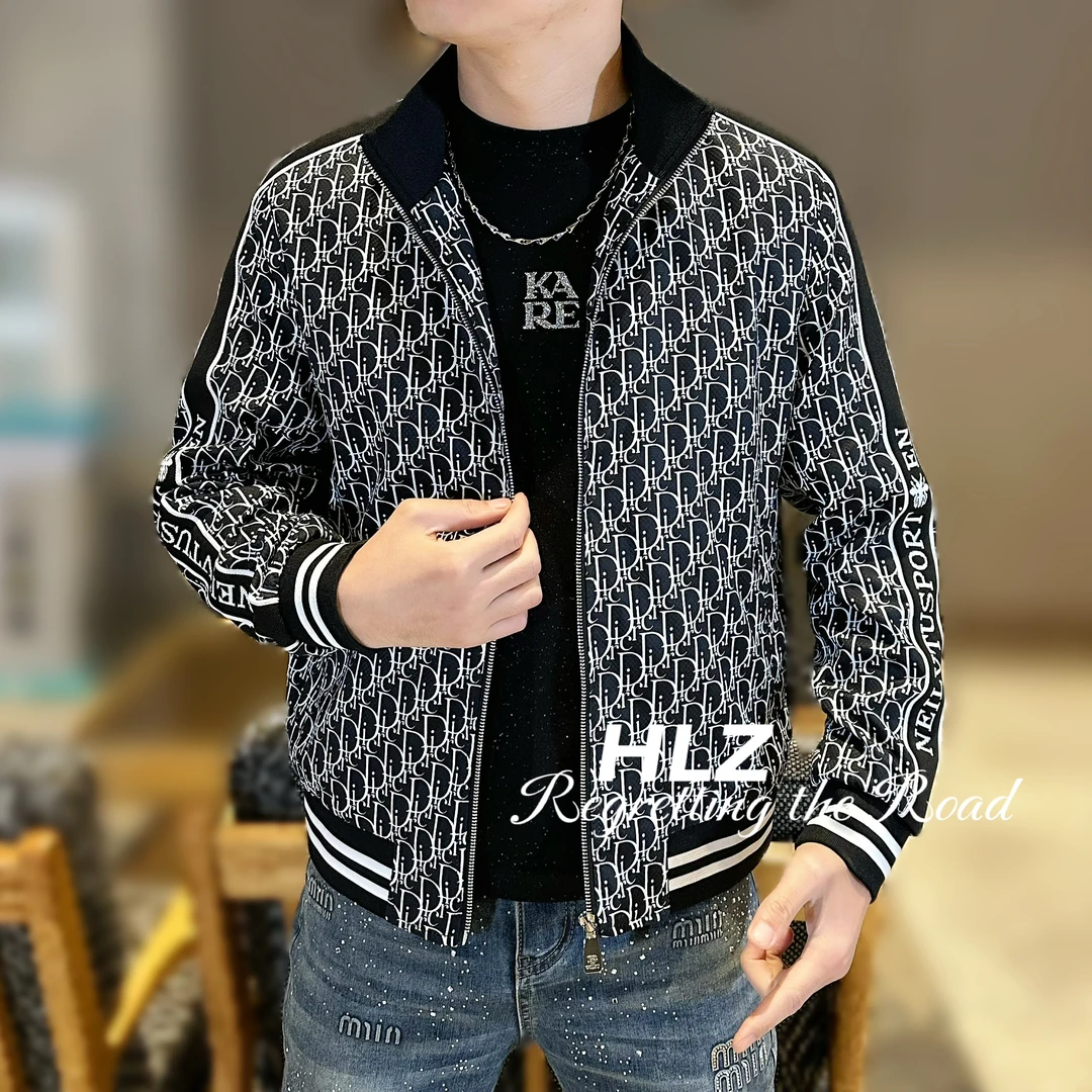 2025男士春季新款时尚百搭个性印花纯色字母立领休闲百搭夹克外套