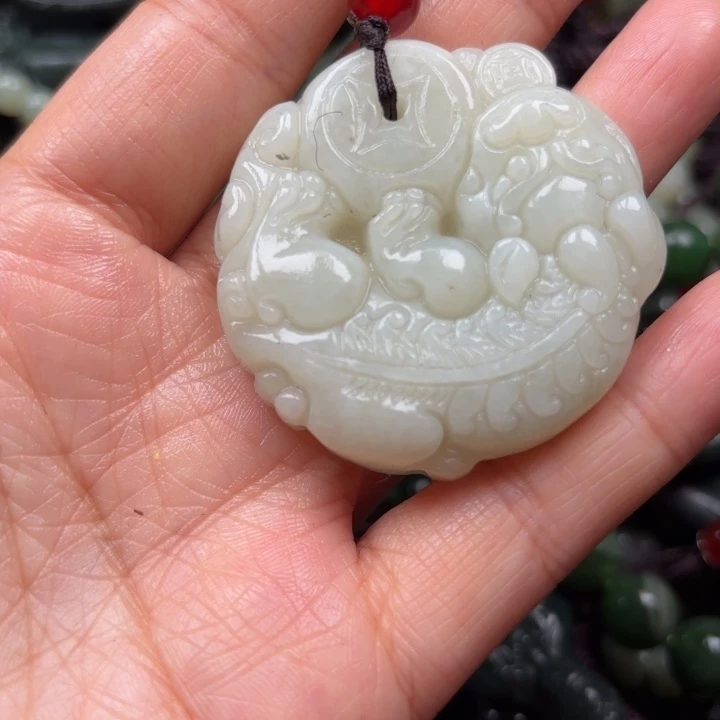 和田玉颈饰未镶嵌