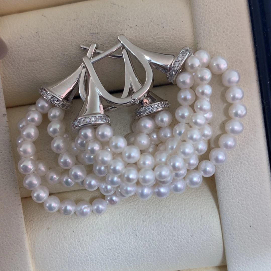 淡水珍珠耳饰未镶嵌