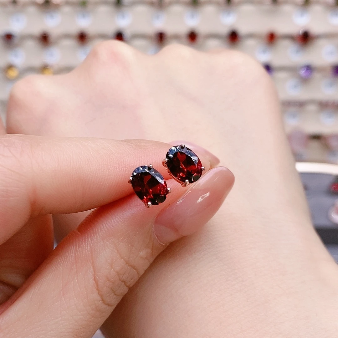 石榴石耳钉银S925镶嵌耳钉
