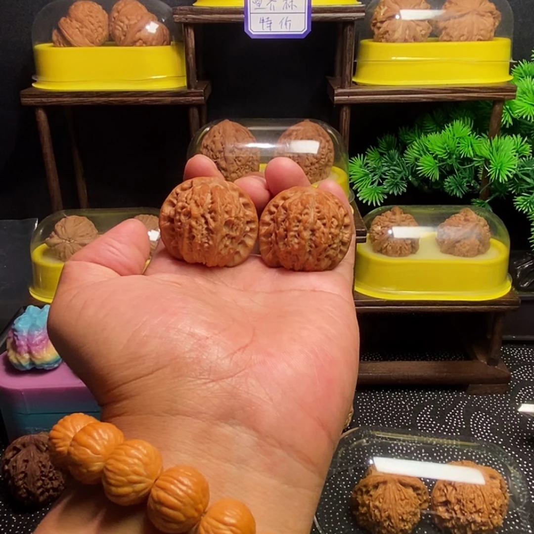 吊坠文玩核桃血麒麟40
