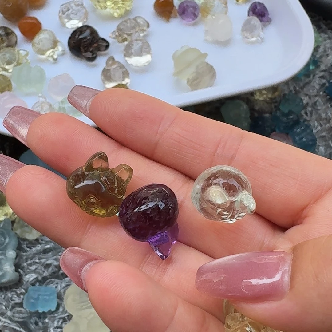 水晶珠宝半成品未镶嵌跪***王