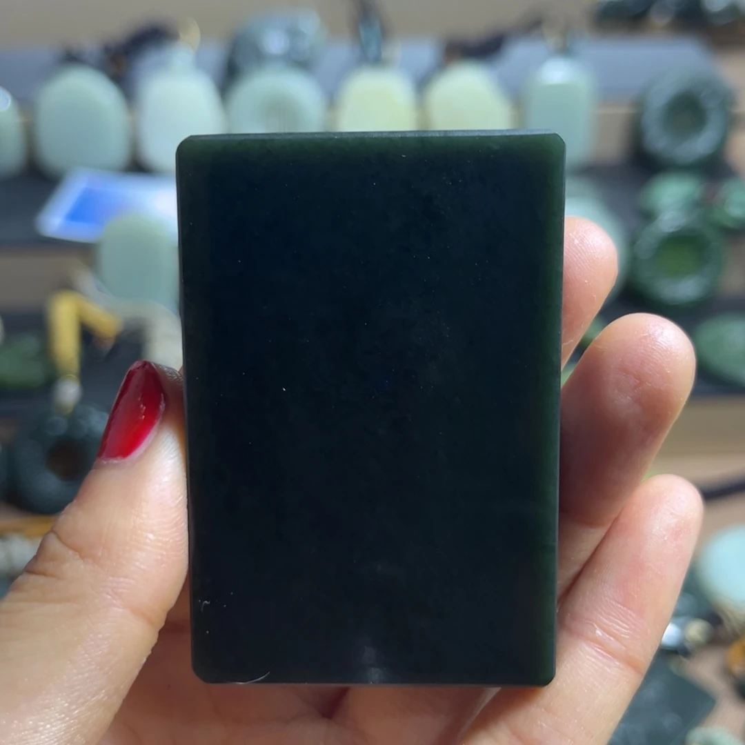 和田玉未镶嵌颈饰46牌