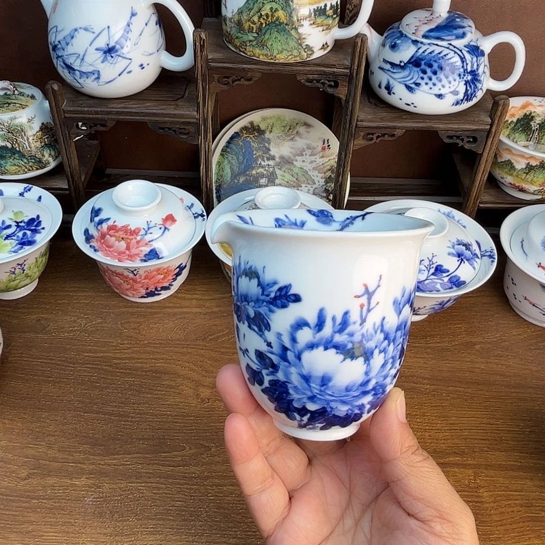 忠意堂釉下彩青花牡丹公道