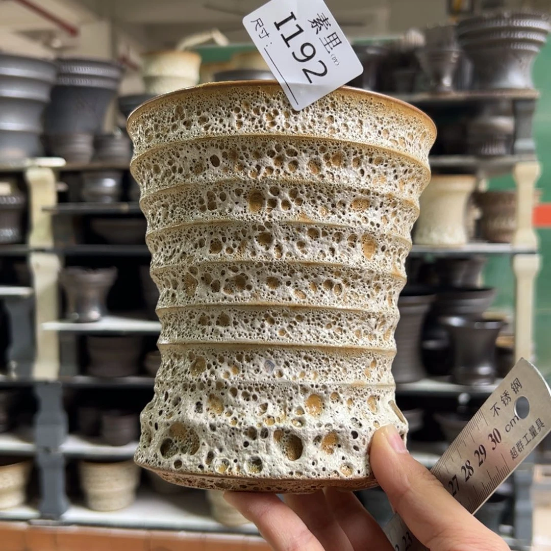 景德镇素里手工内口13高15瑕疵