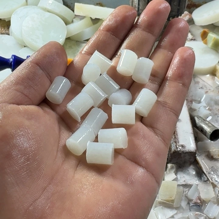 齿***贝和田玉未镶嵌手链9/10珠子