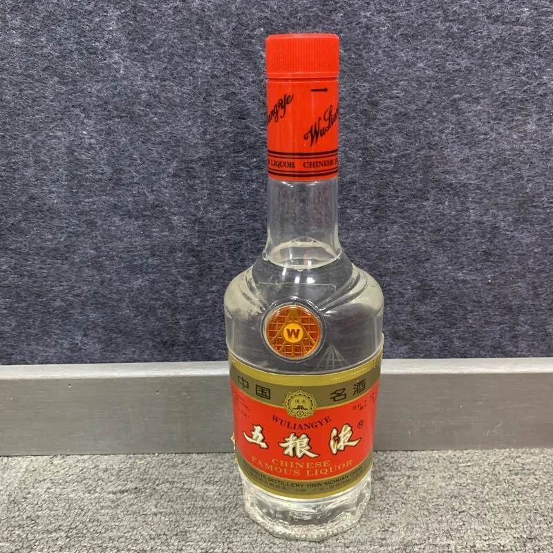 1995年五粮液长城塑盖1/M25CB006B69