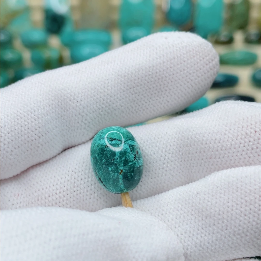 绿松石散珠未镶嵌十*易