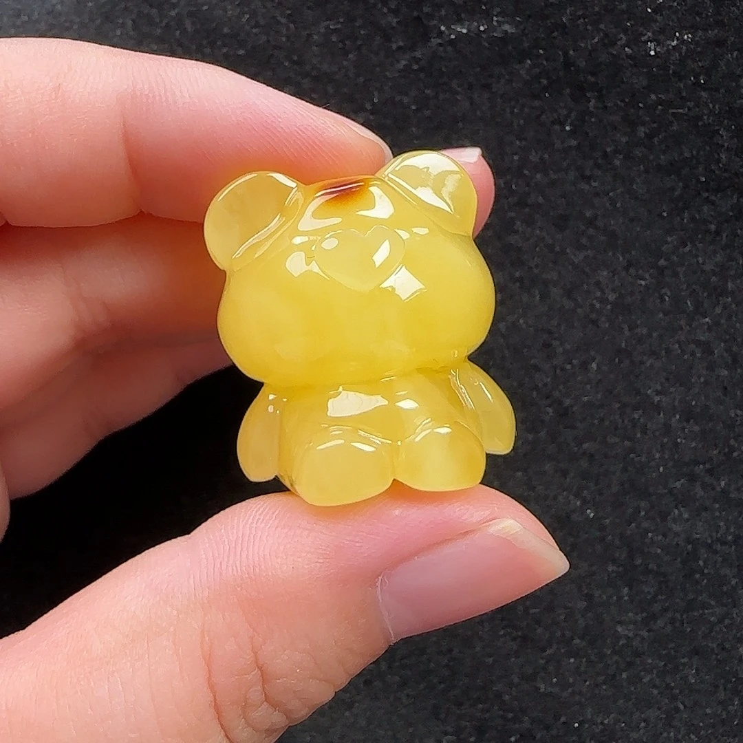 蜜蜡未镶嵌珠宝奇石