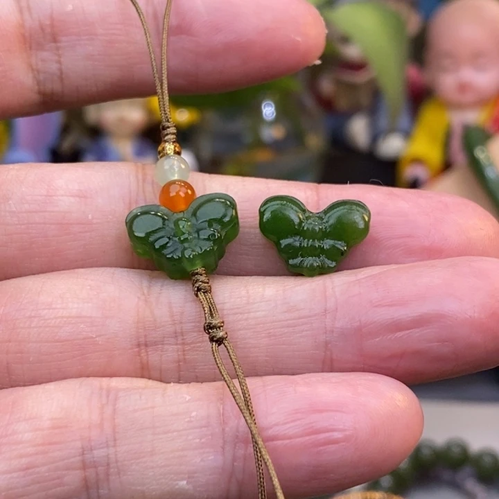 木***渔和田玉未镶嵌颈饰