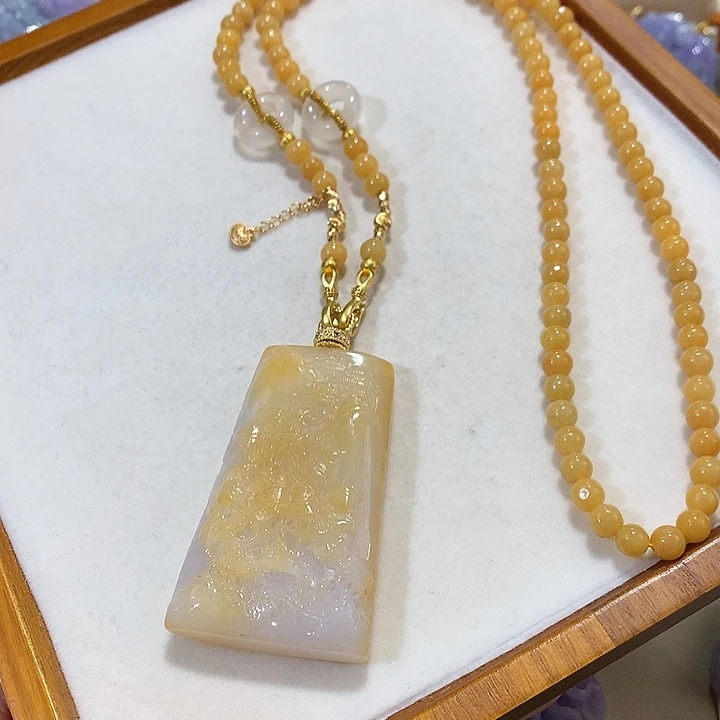 翡翠未镶嵌颈饰翡翠吊坠