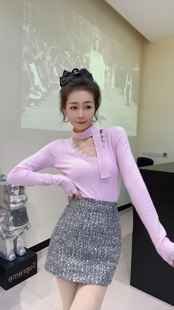 [春歌]高货满钻含毛上衣女V领飘带毛衣超精致轻奢纯色显瘦气质V领