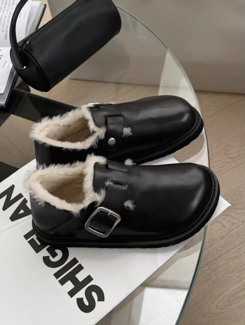 诗歌兰真皮女2025冬新款时尚简约平底复古加绒保暖勃肯休闲乐福鞋